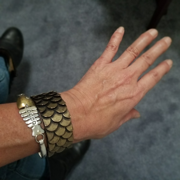 925 Sterling & Vermeil Fish Bones Bracelet - Picture 10 of 11